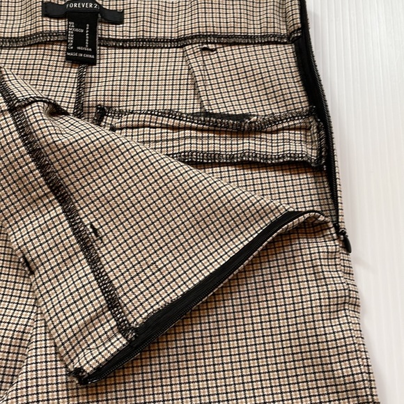 Forever 21 super skinny plaid trousers, black, cream & tan plaid. Women’s small - Picture 6 of 12